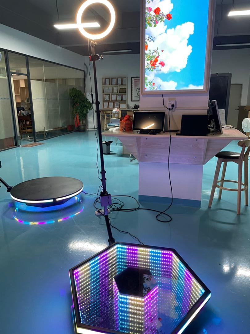 Taispeántas Holographic Rothlach 3D Uathoibríoch 360 Céim Selfie Grianghraf Grianghraf
